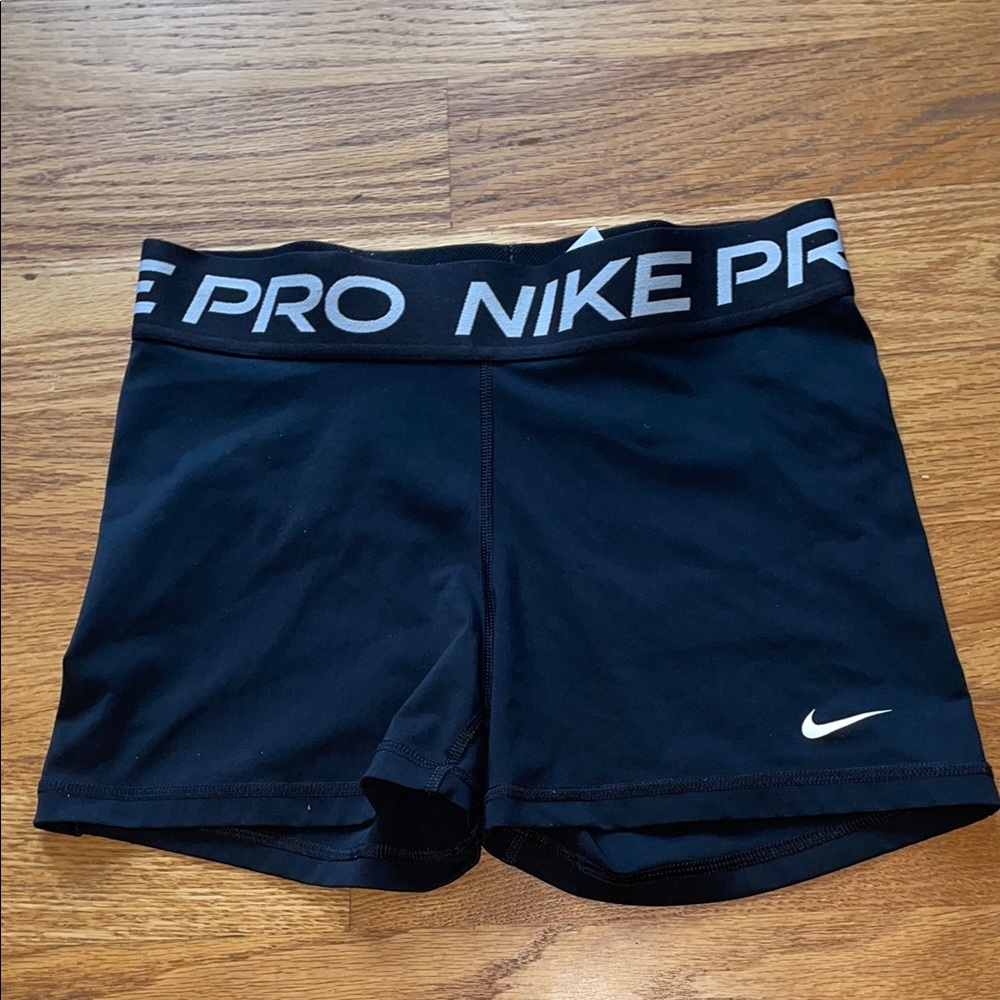 Women Nike Pro Shorts